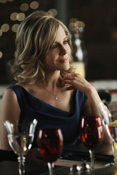 lucy lawless tricia helfer no ordinary family