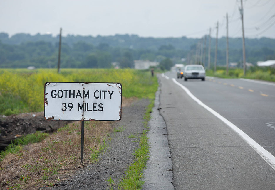 Gotham_102_BTS_1530