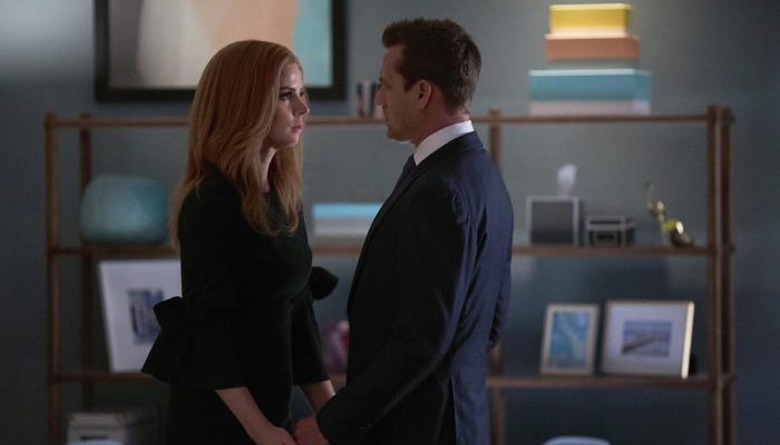 SUITS Mid-Season Finale Recap: Donna&#39;s Feelings On Trial | | the TV addict